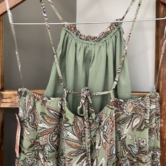 Cute summer dress!! NWT - Picture 4 of 7